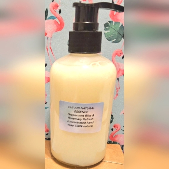 Chi-Ari Natural Essence Hand Soap Also Removes Makeup From Brushes And Sponges. - Picture 1 of 1
